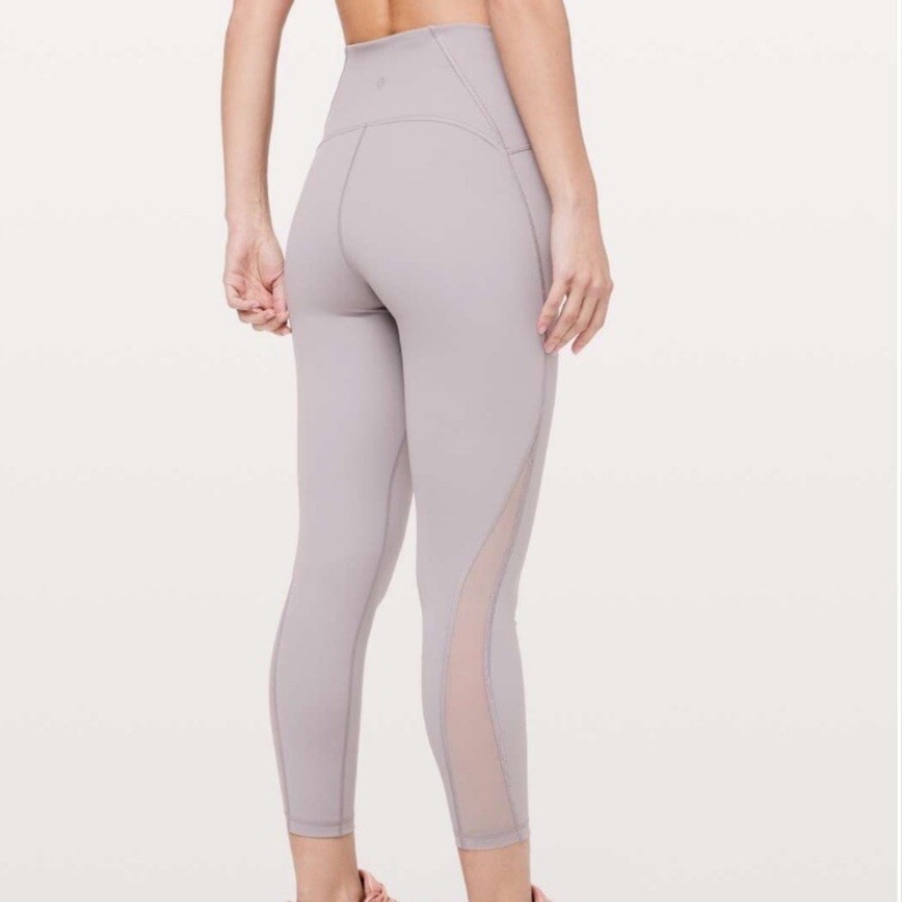Lululemon Athletica Women's Light Gray Leggings
